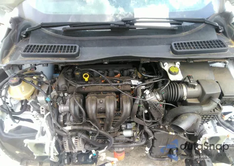 2018 Ford Escape S z USA, uszkodzony, nr VIN 1FMCU0F71JUB67365